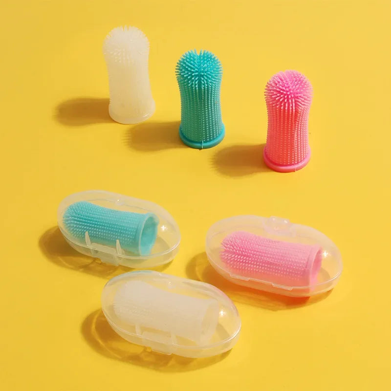 Pet Finger Toothbrush – Soft Silicone 360° Teeth Cleaning Brush for Dogs & Cats